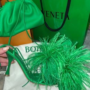 Botegga Veneta feather dot green heels & pouch